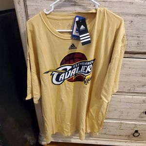Mens Adidas Cleveland Cavaliers t shirt XXL NWT